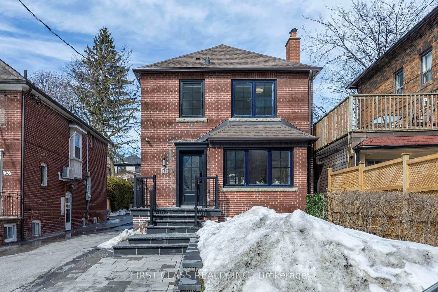 66 Willowbank Boulevard