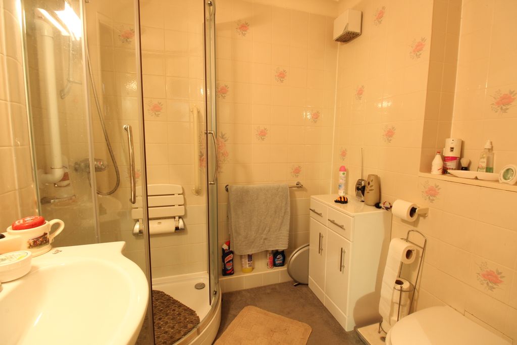 Additional image 2 of 1 bed flat for saleGrosvenor Road, Southampton SO17