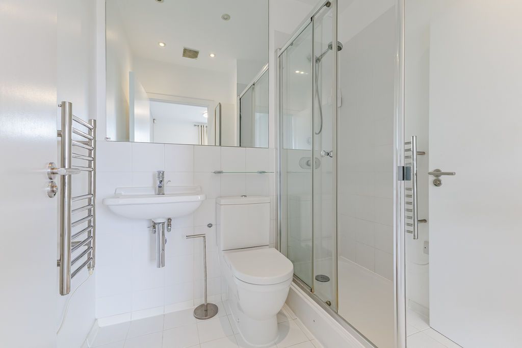Additional image 11 of 2 bed flat for saleLewiston Close, Worcester Park KT4