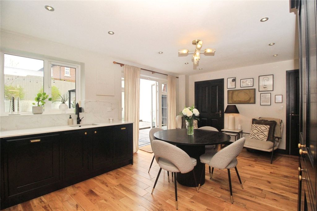 Additional image 5 of 4 bed detached house for saleFrezenberg Close, Burbage, Hinckley, Leicestershire LE10