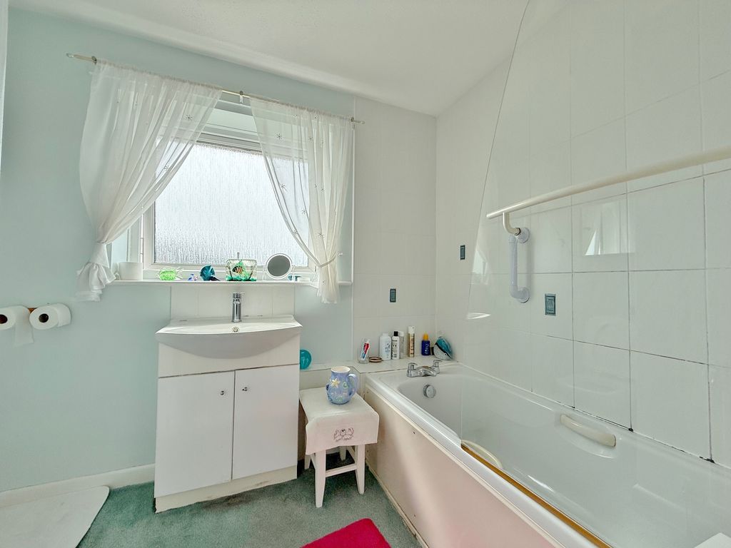 Additional image 5 of 3 bed semi-detached house for saleRegal Close, Cosham, Portsmouth PO6