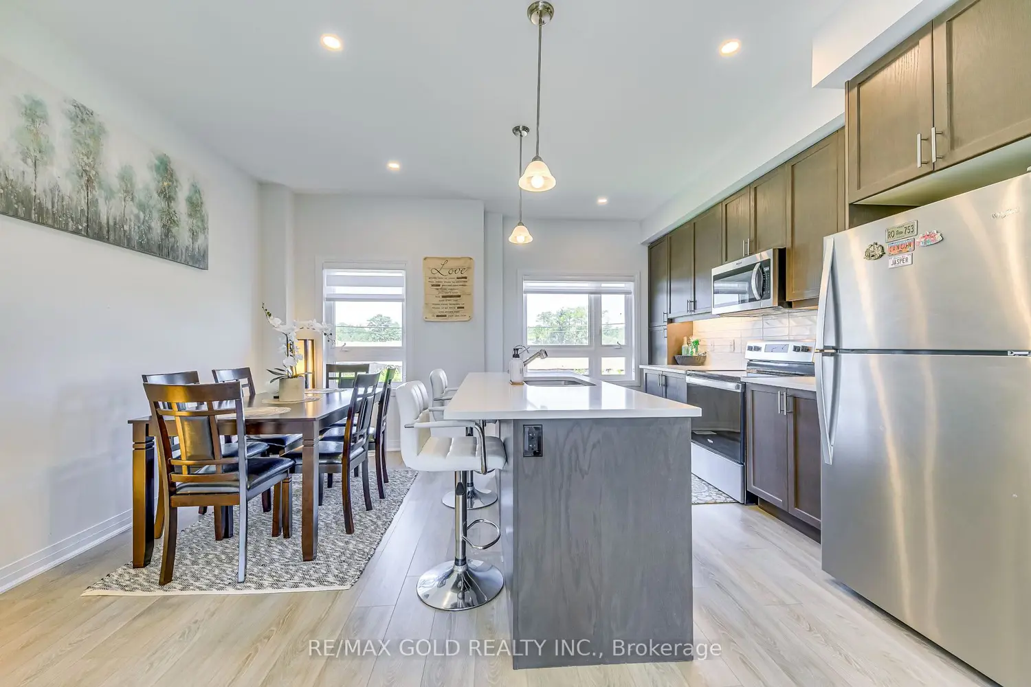 Additional image 9 of 51 Sparrow Avenue 90