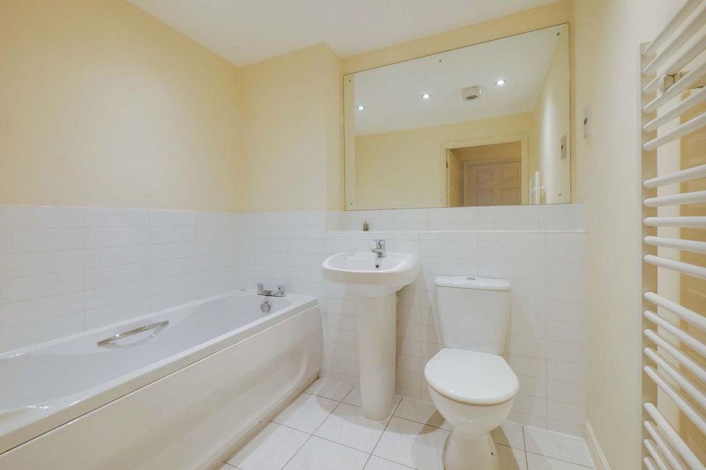 Additional image 12 of 2 bed flat for saleHermitage Court, Oadby LE2