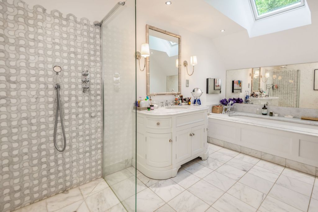 Additional image 10 of 6 bed detached house for saleQueens Acre, Windsor, Berkshire SL4