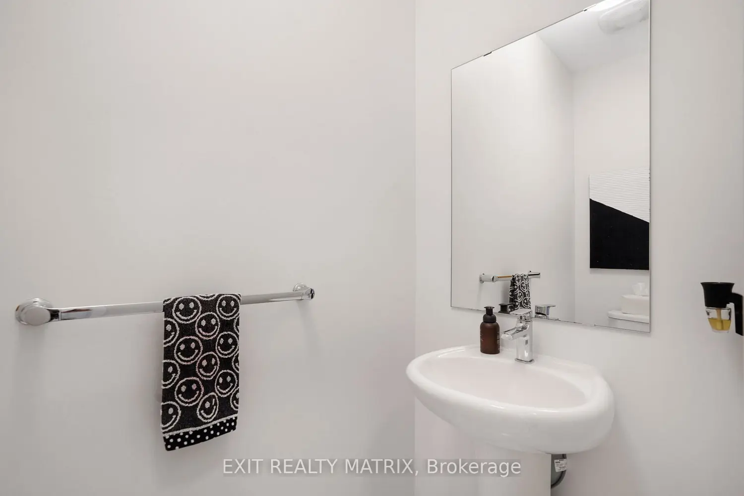 1144 Avignon Street photo 4