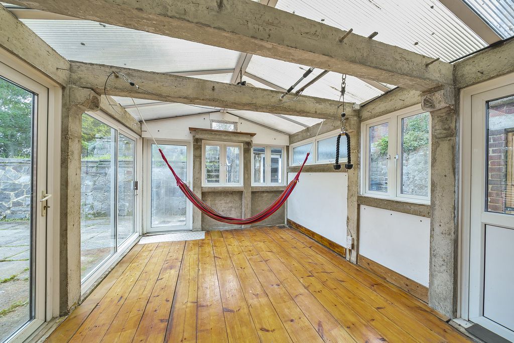 Additional image 8 of 3 bed detached house for saleNew Barn Lane, Whyteleafe CR3