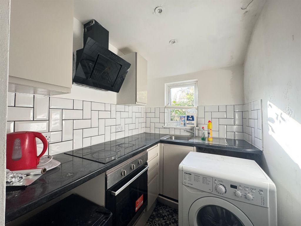 Additional image 3 of 1 bed flat for saleFratton Road, Portsmouth PO1