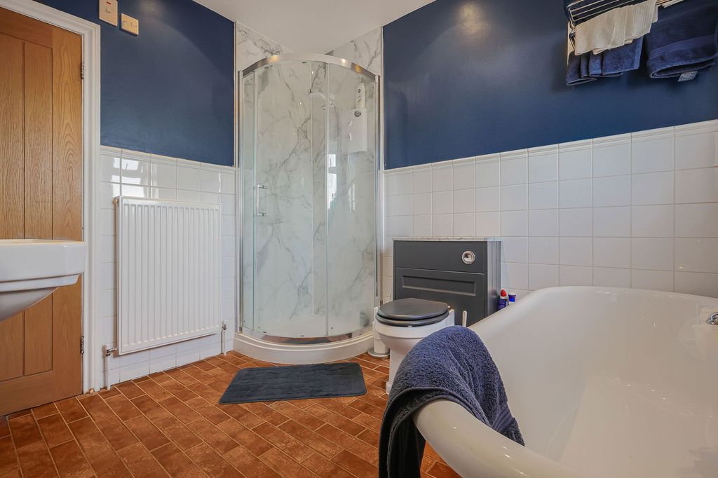 Additional image 26 of 5 bed detached house for saleSwan Lane, Wickford SS11