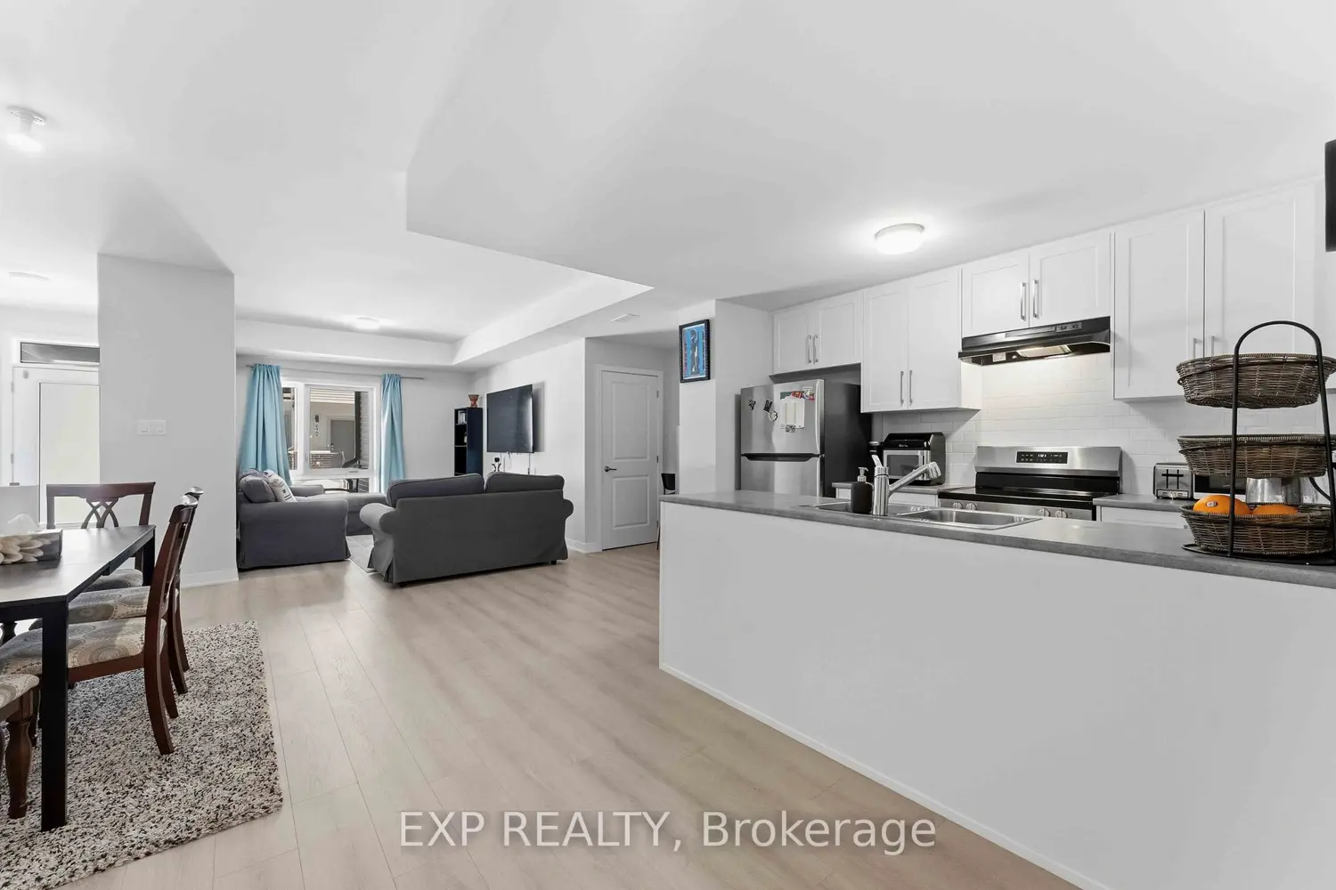 Additional image 9 of 116 Parnian Private