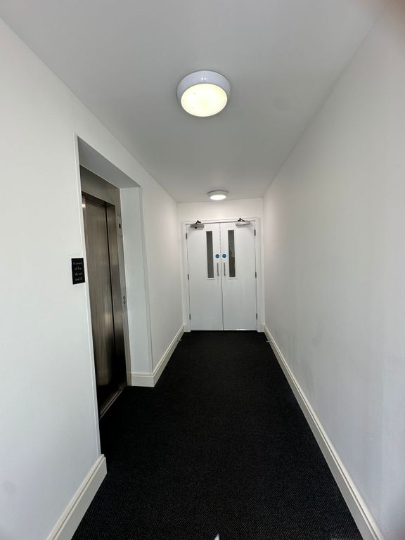 Additional image 4 of 2 bed flat for saleBeaumont Drive, Worcester Park KT4