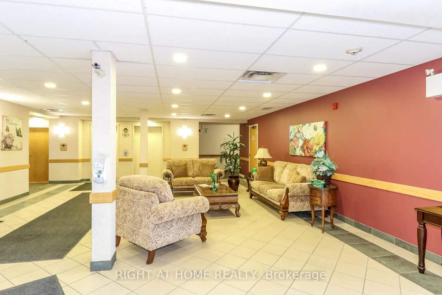 94 Dean Avenue 412