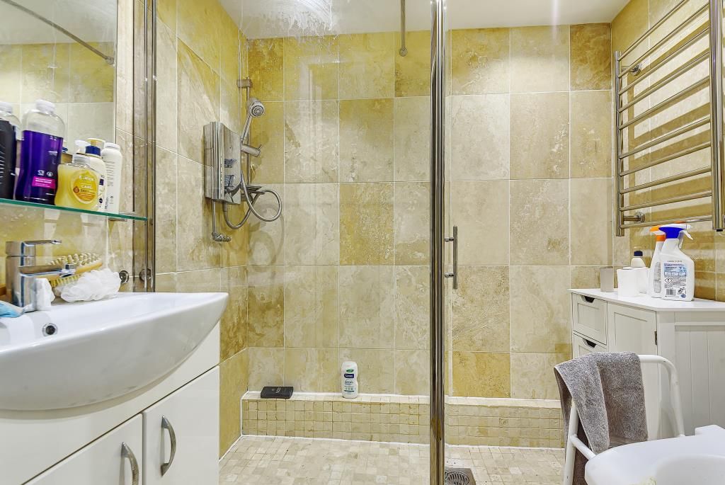Additional image 5 of 1 bed flat for saleKidlington, Oxfordshire OX5