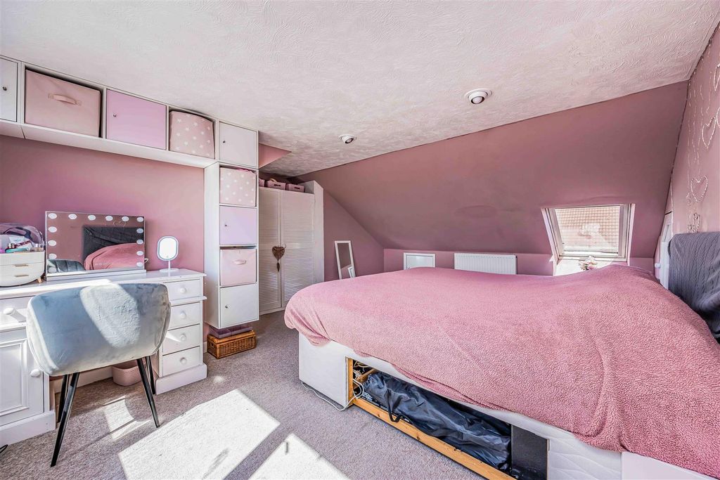 Additional image 15 of 4 bed terraced house for saleCedar Grove, Portsmouth PO3