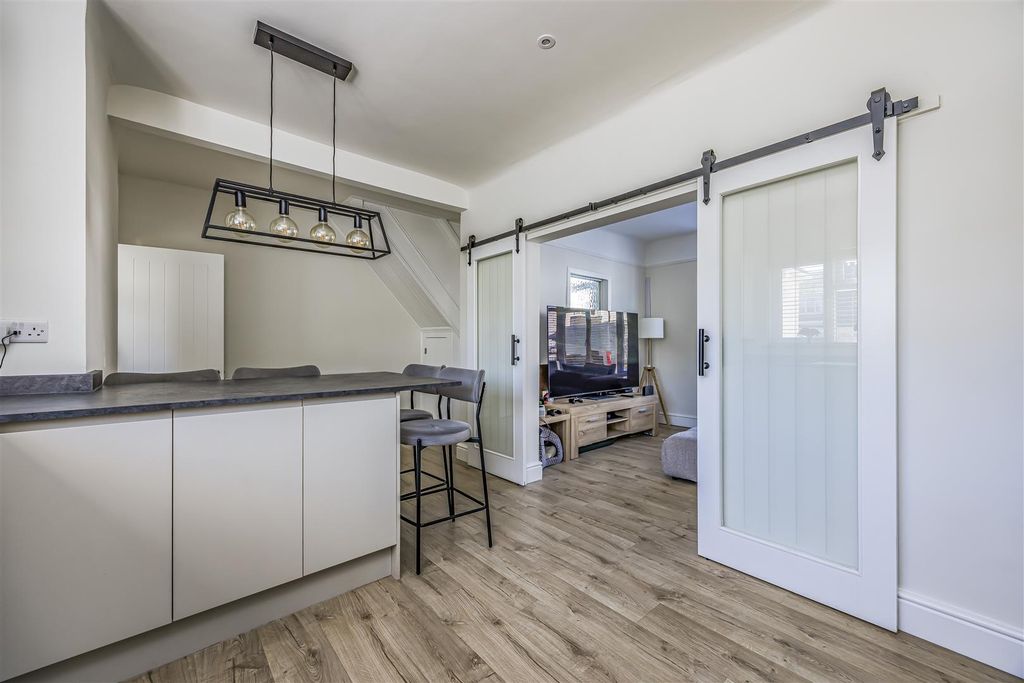 Additional image 15 of 3 bed property for saleKimbolton Road, Portsmouth PO3