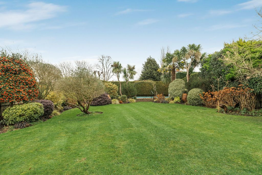 Additional image 3 of 6 bed detached house for saleSheen Common Drive, Richmond TW10