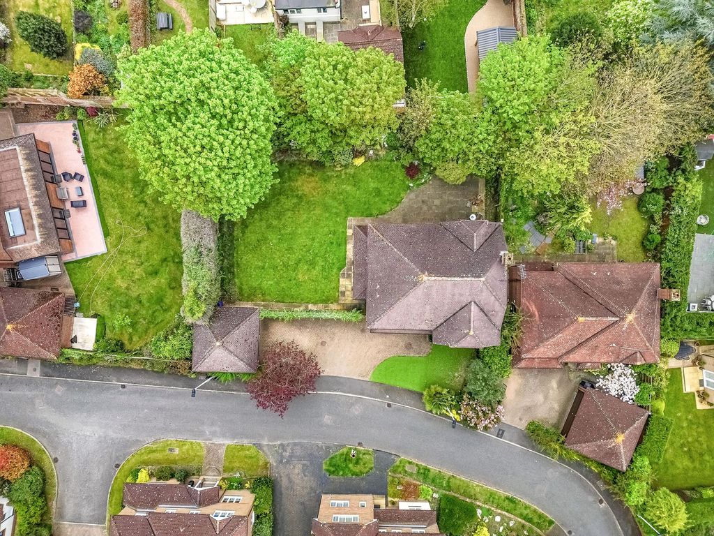 Additional image 38 of 5 bed detached house for saleCampion Gardens, Woodford Green IG8