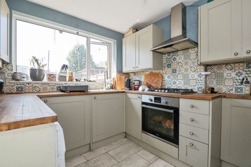 Additional image 5 of 4 bed terraced house for saleRomsey Road, Southampton SO16