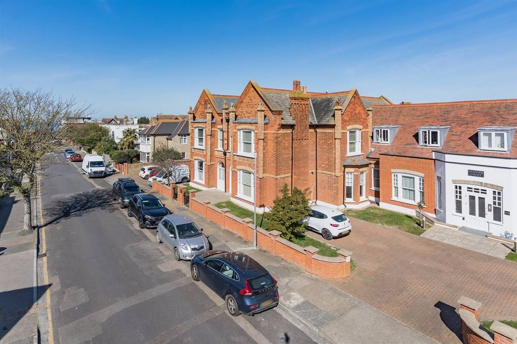 Additional image 20 of 2 bed flat for saleGraystone Road, Tankerton, Whitstable CT5
