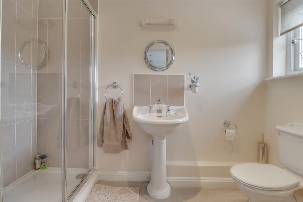 Additional image 19 of 4 bed detached house for saleFriern Walk, Wickford SS12