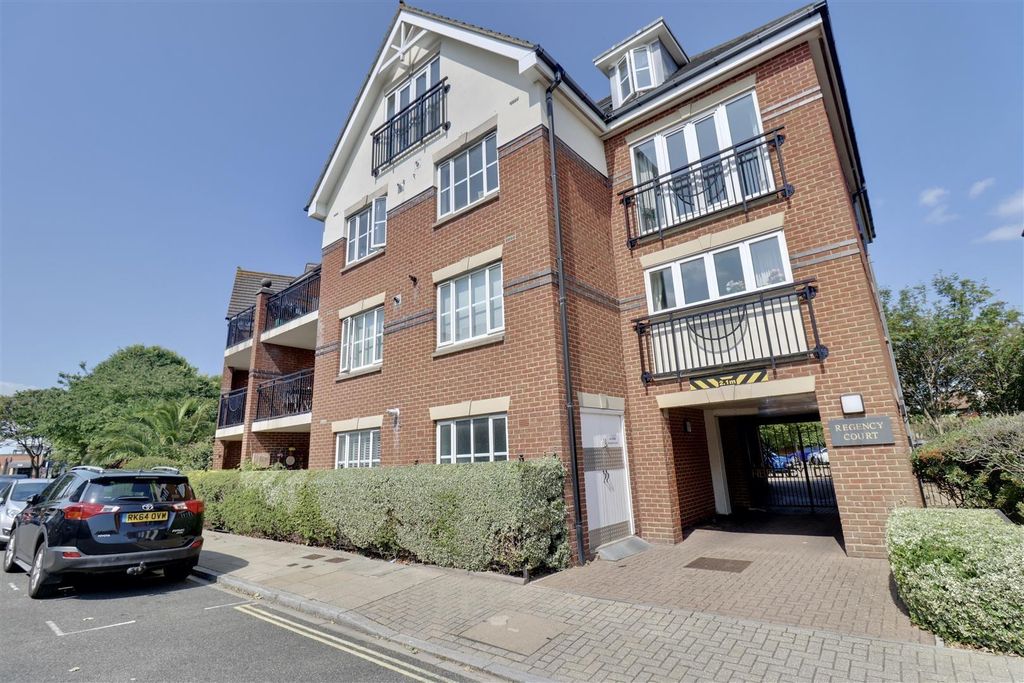 Additional image 15 of 2 bed flat for saleKing Charles Street, Portsmouth PO1