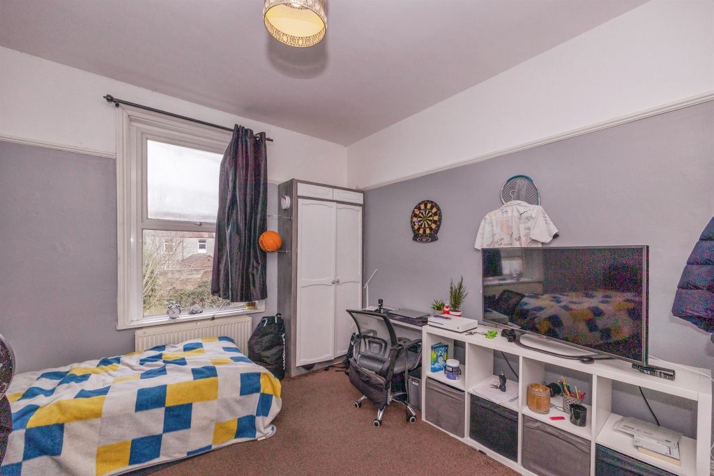 Additional image 11 of 2 bed flat for saleNorth End Avenue, Portsmouth PO2