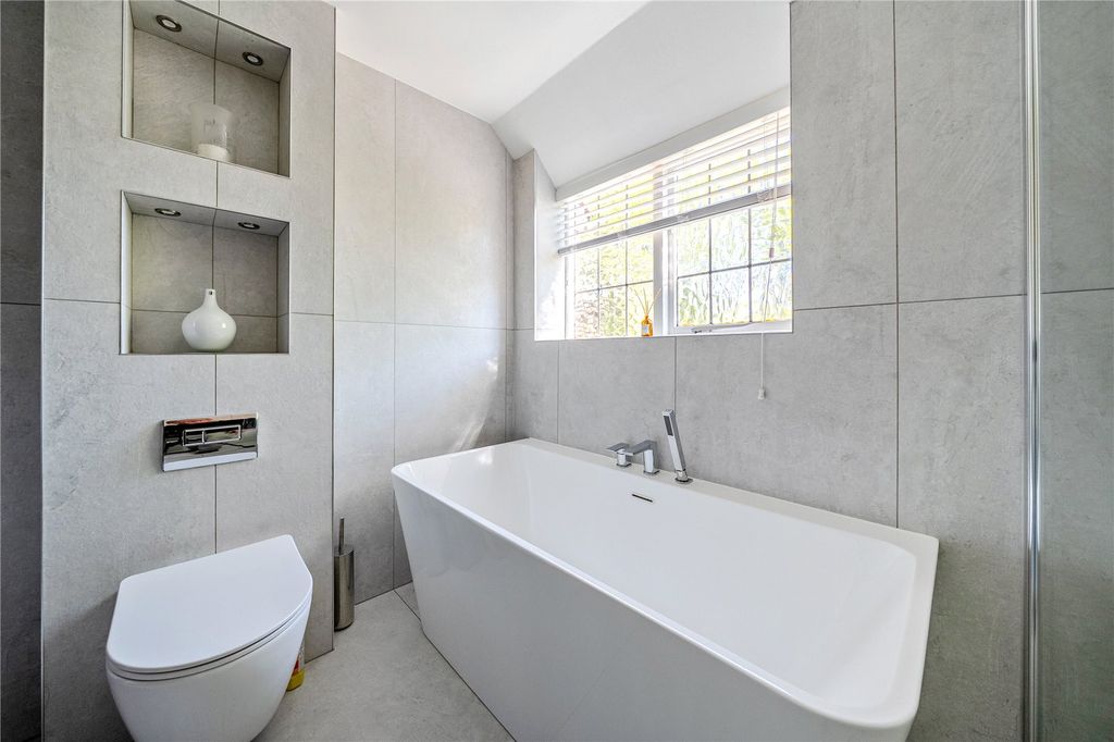 Additional image 18 of 5 bed detached house for saleRoundabout Lane, Winnersh, Wokingham RG41
