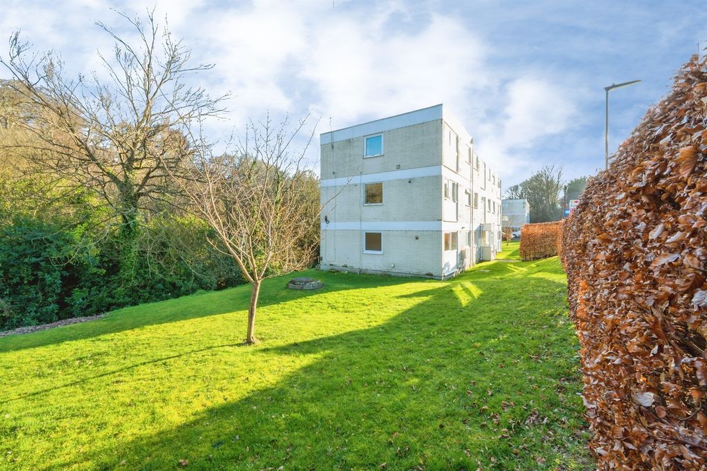 Additional image 12 of 2 bed flat for saleLawrence Grove, Southampton SO19
