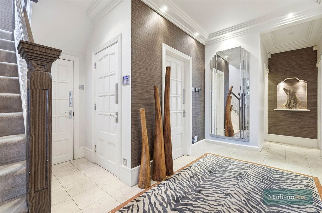 Additional image 4 of 5 bed detached house for saleMonkhams Lane, Woodford Green IG8