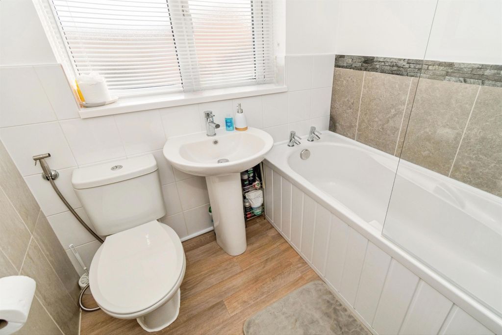 Additional image 20 of 3 bed semi-detached house for saleCowley Close, Southampton SO16