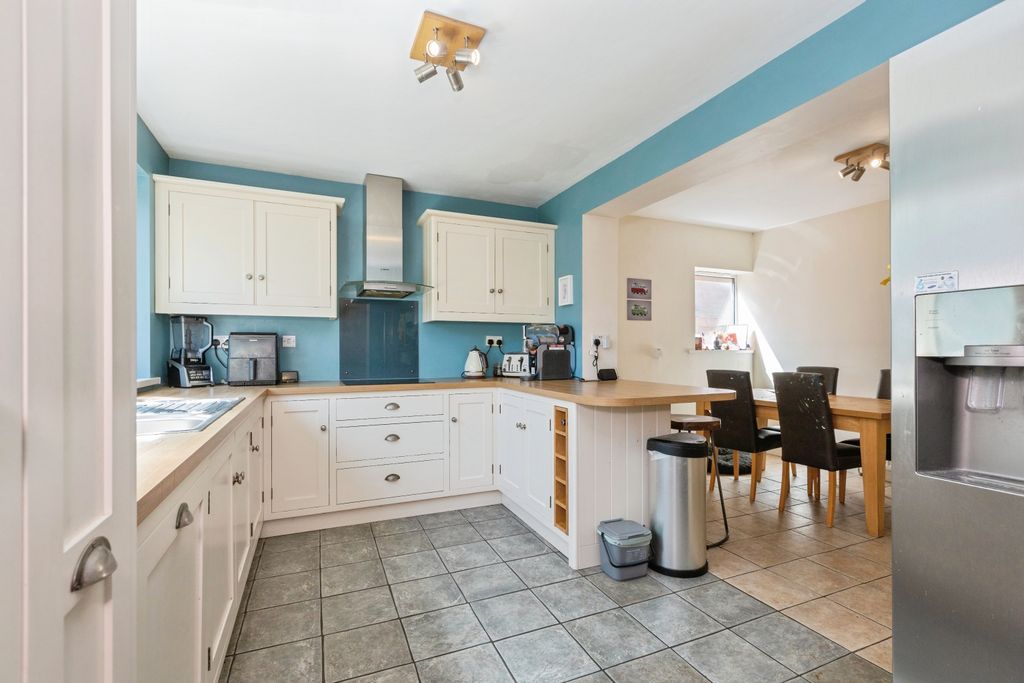 Additional image 4 of 4 bed semi-detached house for saleFosse Close, Hinckley LE10