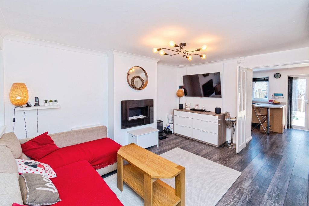 Additional image 5 of 3 bed end terrace house for salePetworth Gardens, Southampton, Hampshire SO16