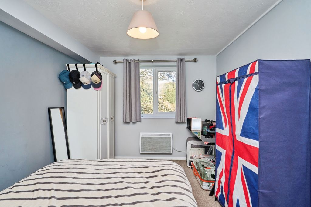 Additional image 8 of 1 bed maisonette for saleSylvan Drive, Newport, Isle Of Wight PO30