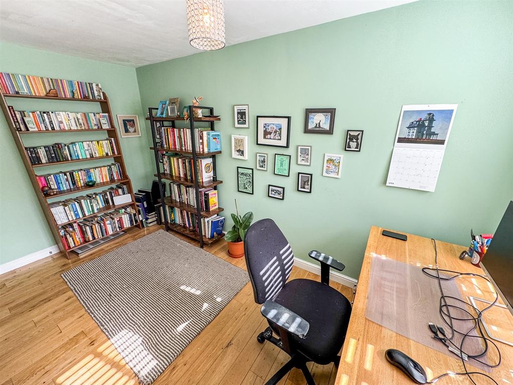 Additional image 8 of 5 bed detached house for saleRockingham Road, Cottingham, Market Harborough LE16