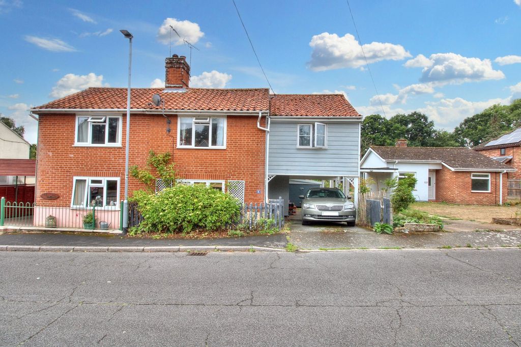 3 bed semi-detached house for saleCalifornia, Woodbridge IP12