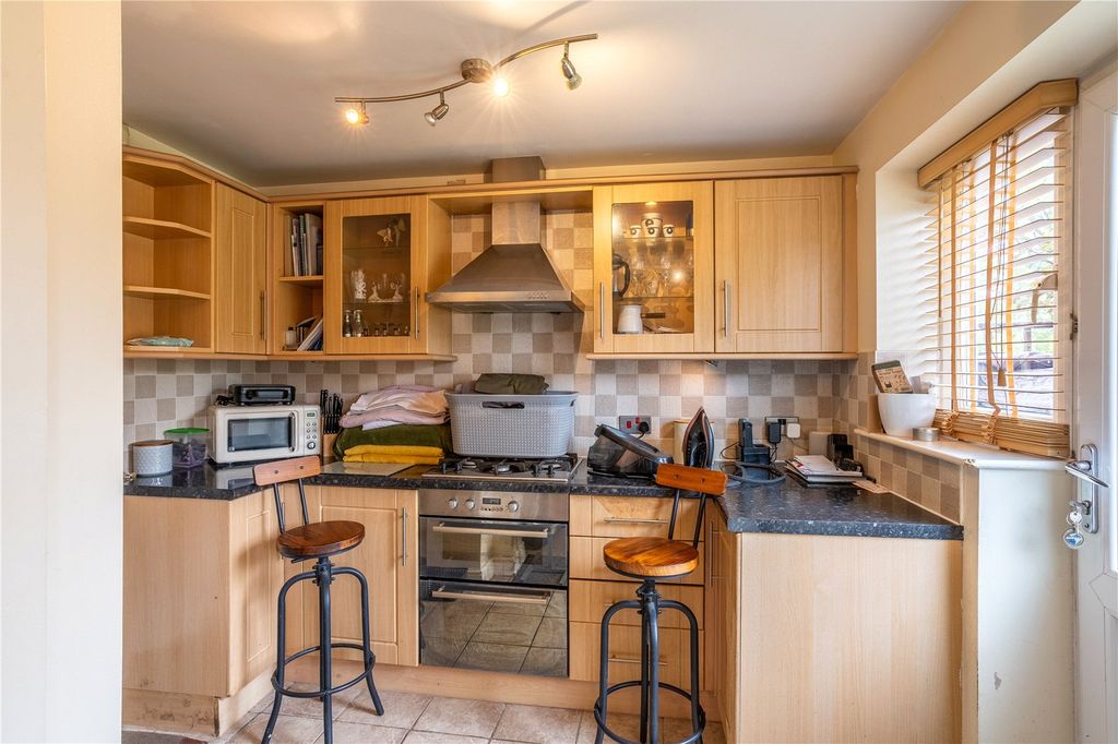 Additional image 15 of 5 bed semi-detached house for saleChurchfield Road, Oxley, Wolverhampton, West Midlands WV10