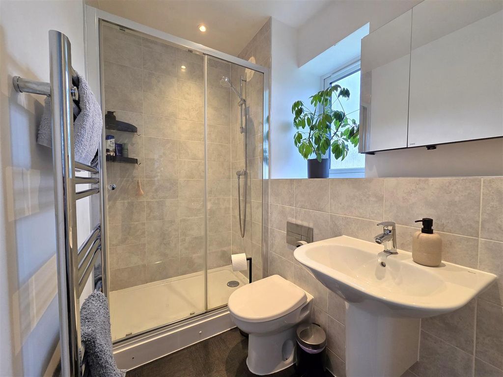 Additional image 9 of 2 bed maisonette for saleClaypit Copse, Bursledon, Southampton SO31