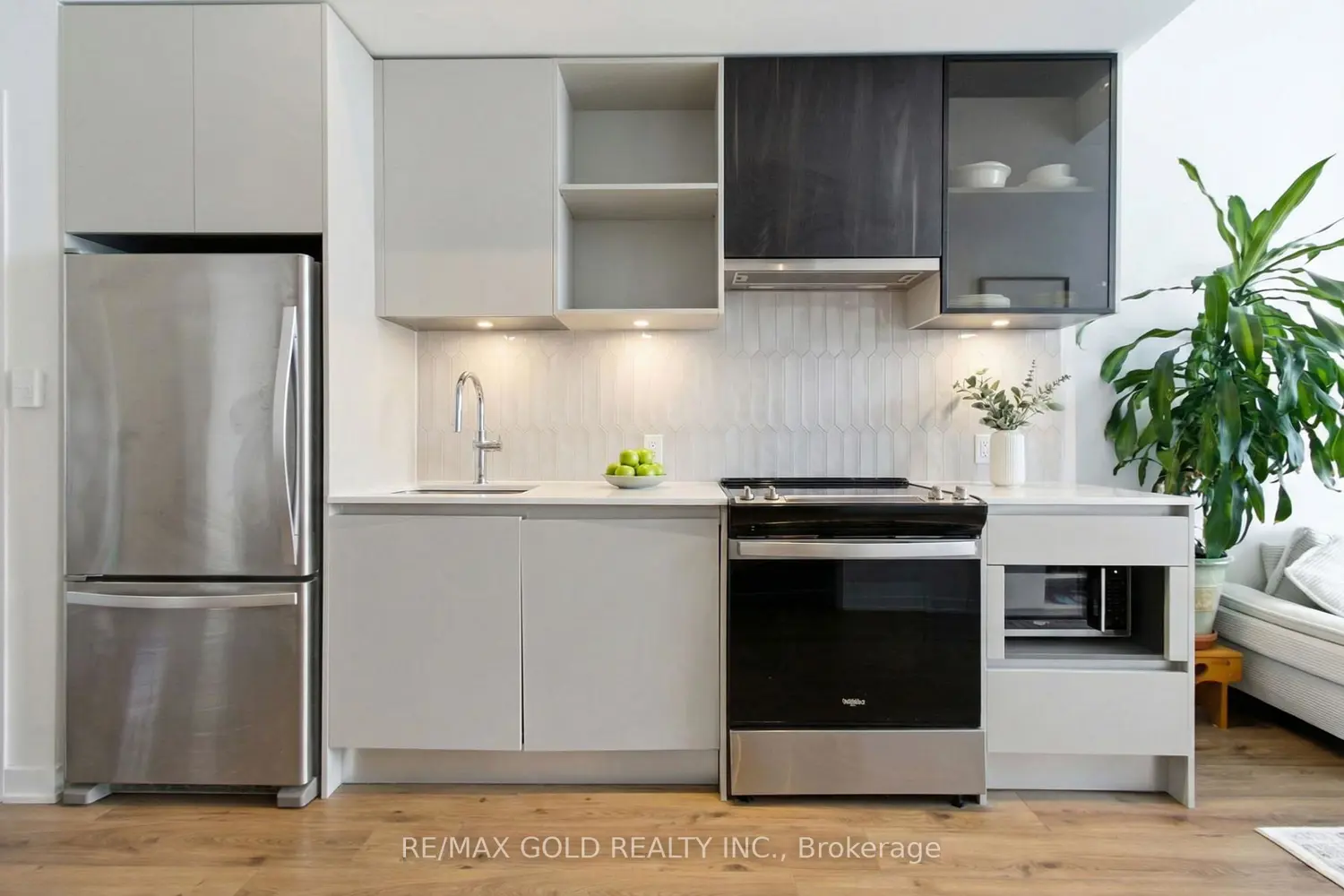 Additional image 6 of 395 Dundas Street 117