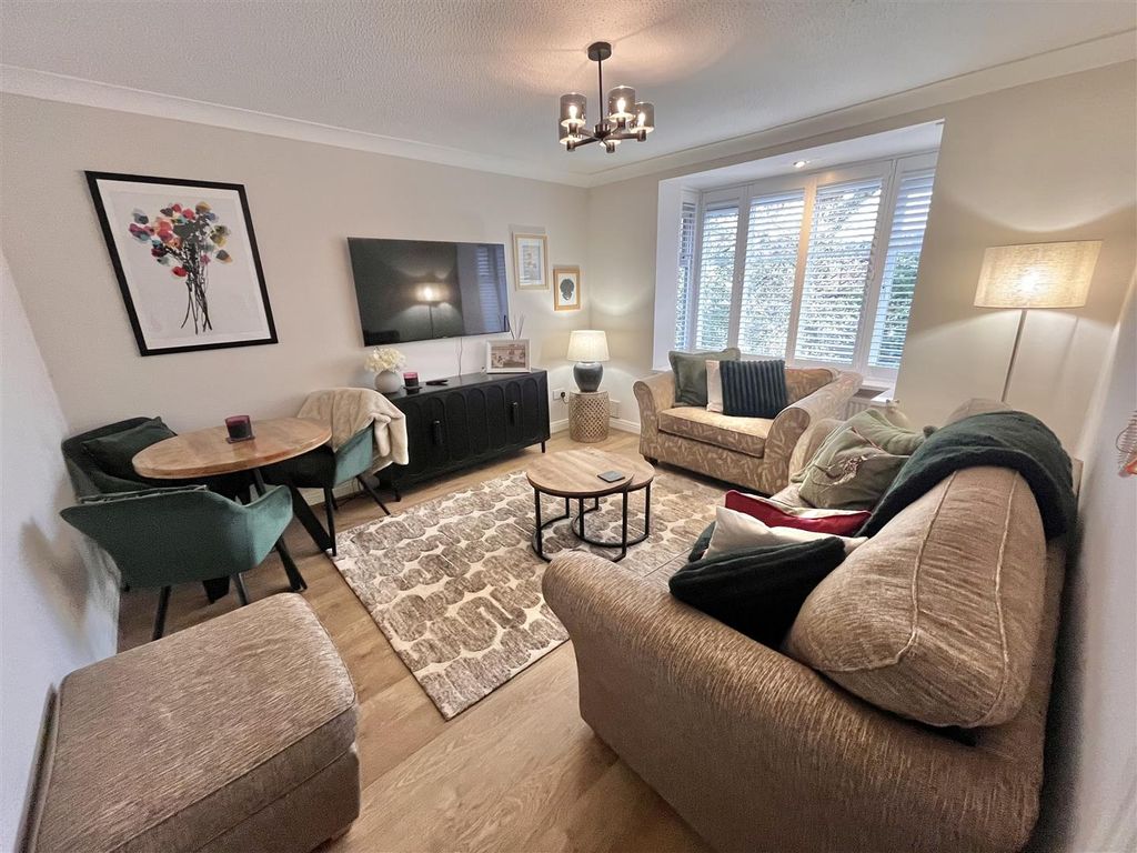 Additional image 2 of 2 bed flat for saleWoodacres Court, Wilmslow SK9
