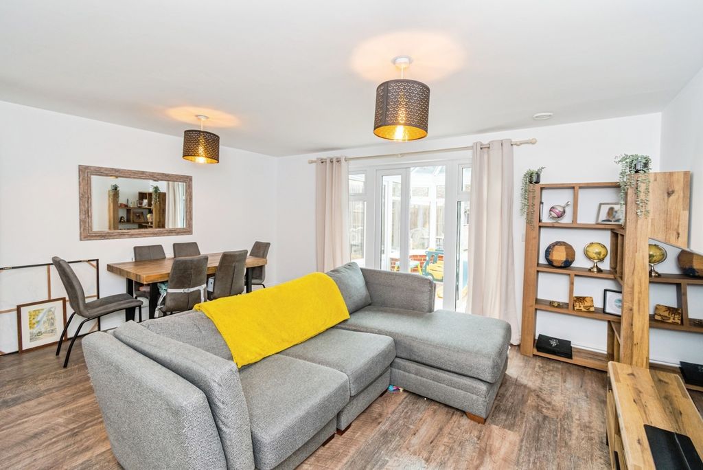 Additional image 2 of 4 bed terraced house for saleWilroy Gardens, Maybush, Southampton, Hampshire SO16