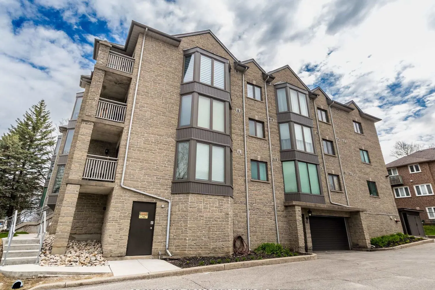 Additional image 3 of 21 George Street 306