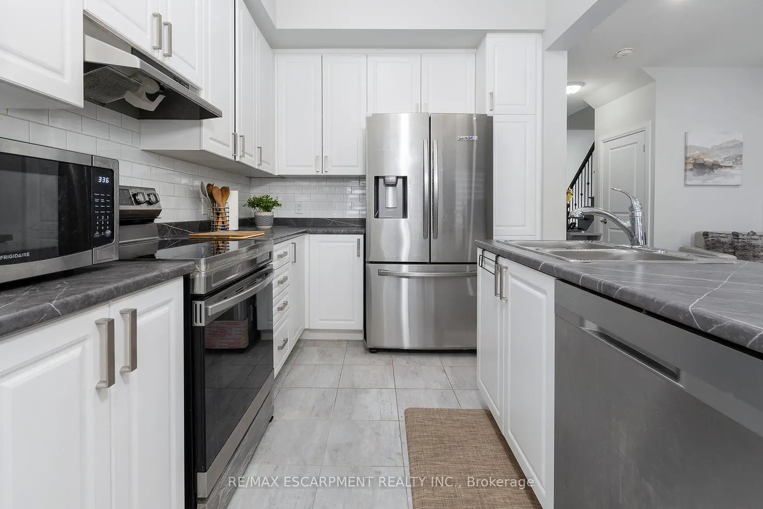 Additional image 6 of 520 Grey Street 42