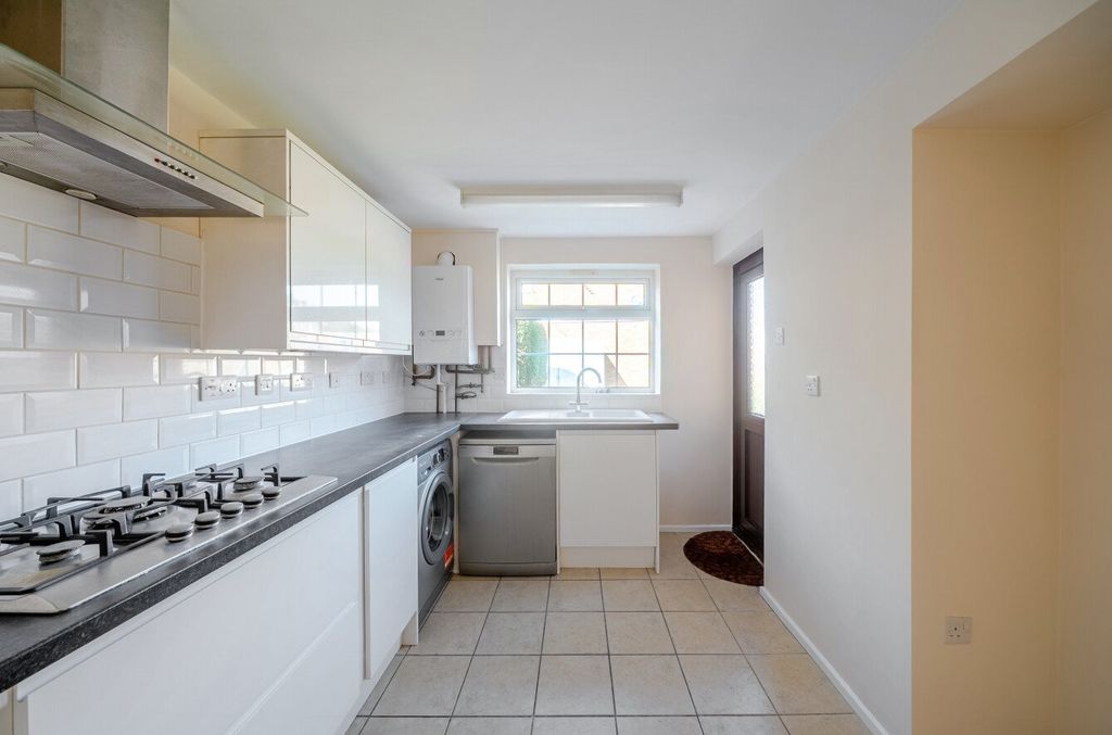 Additional image 9 of 3 bed semi-detached house for saleGoldcrest Gardens, Lordswood, Southampton, Hampshire SO16