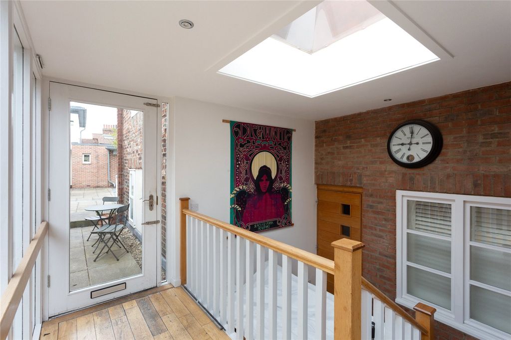 Additional image 7 of 2 bed flat for saleStonegate Court, Blake Street, York, North Yorkshire YO1