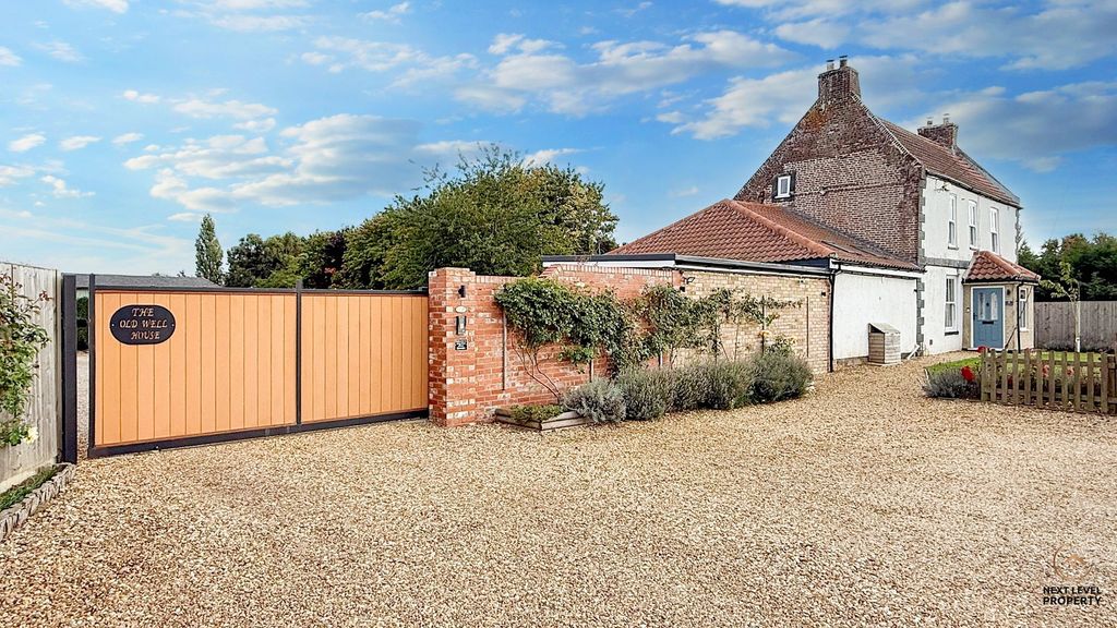 Additional image 46 of 8 bed detached house for saleBroadend Road, Wisbech PE14