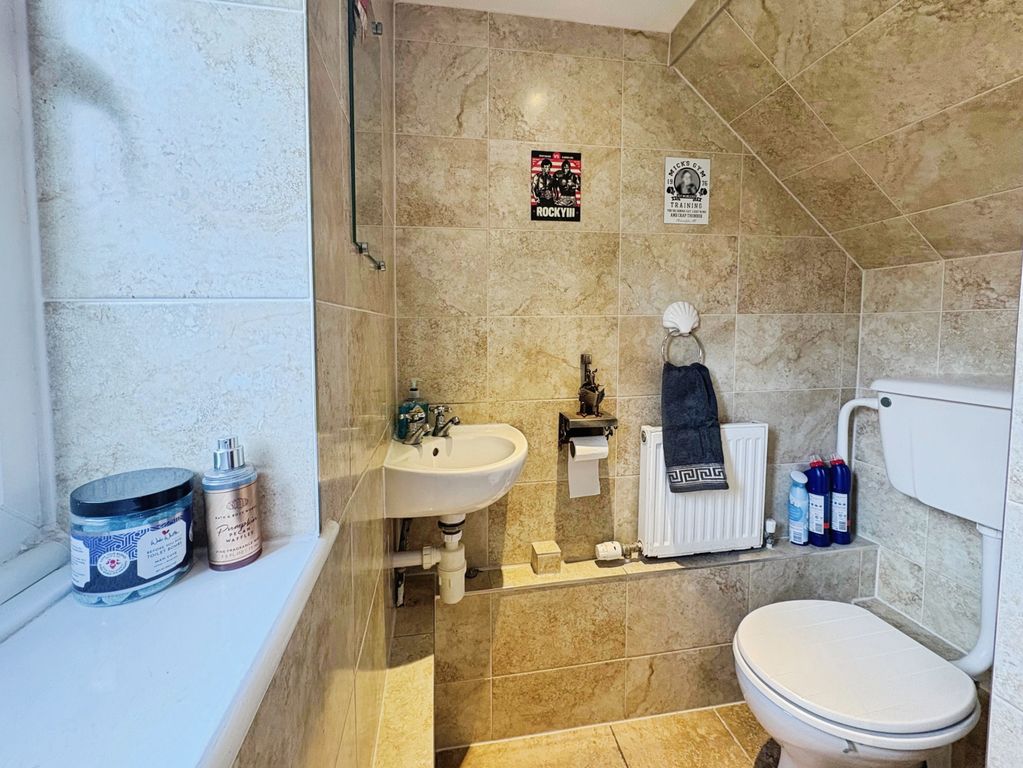 Additional image 23 of 6 bed detached house for saleSwallowcliffe Gardens, Yeovil BA20