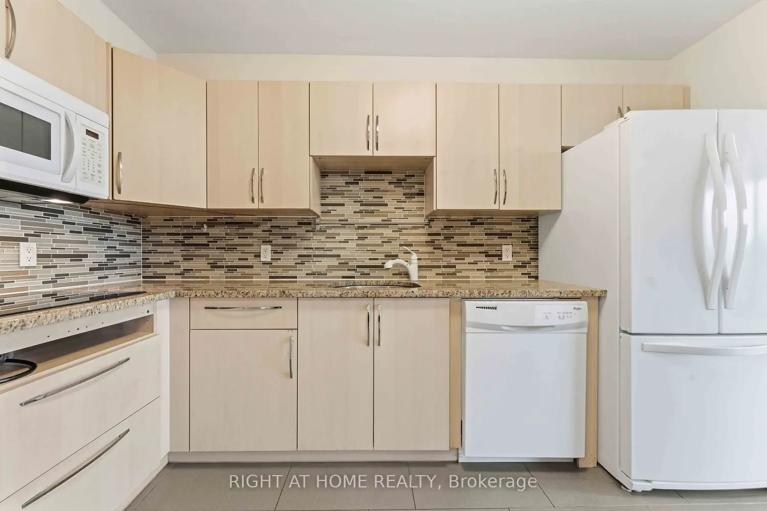 Additional image 7 of 665 Bathgate Drive 311