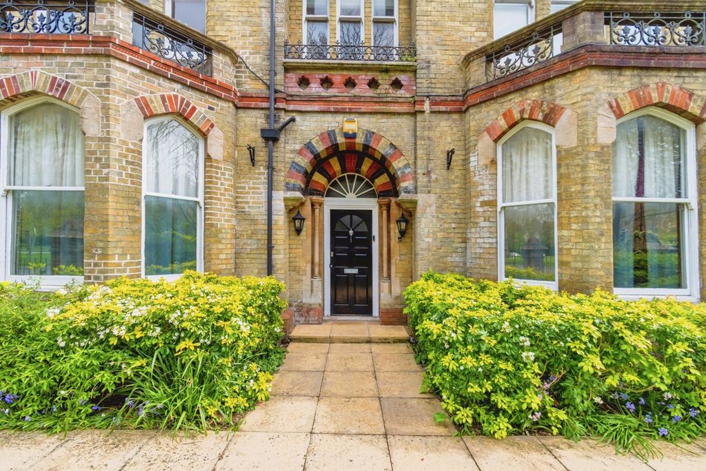 Additional image 7 of 2 bed flat for saleThe Avenue, Southampton, Hampshire SO17