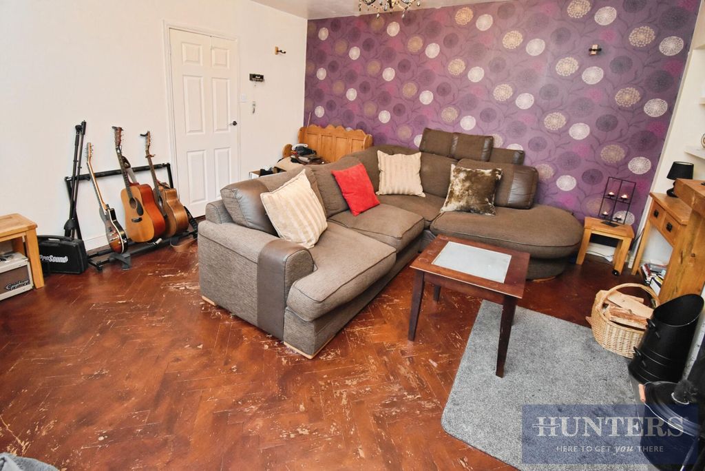 Additional image 12 of 3 bed semi-detached house for saleCentral Avenue, Wigston LE18