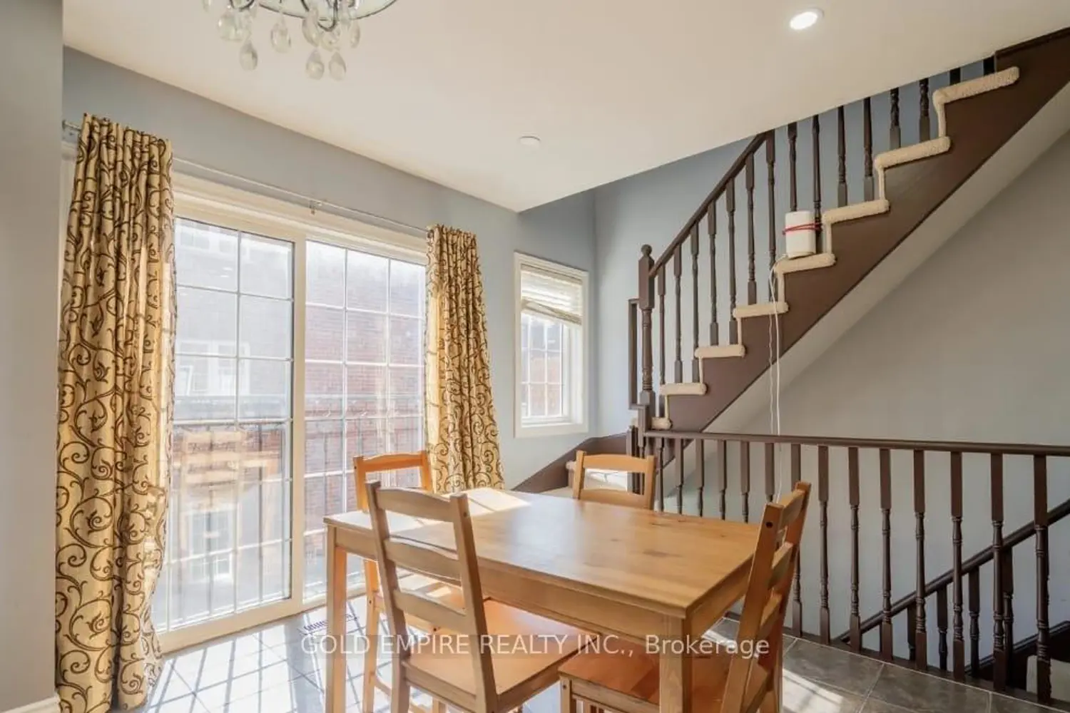 Additional image 9 of 27 Denison Avenue