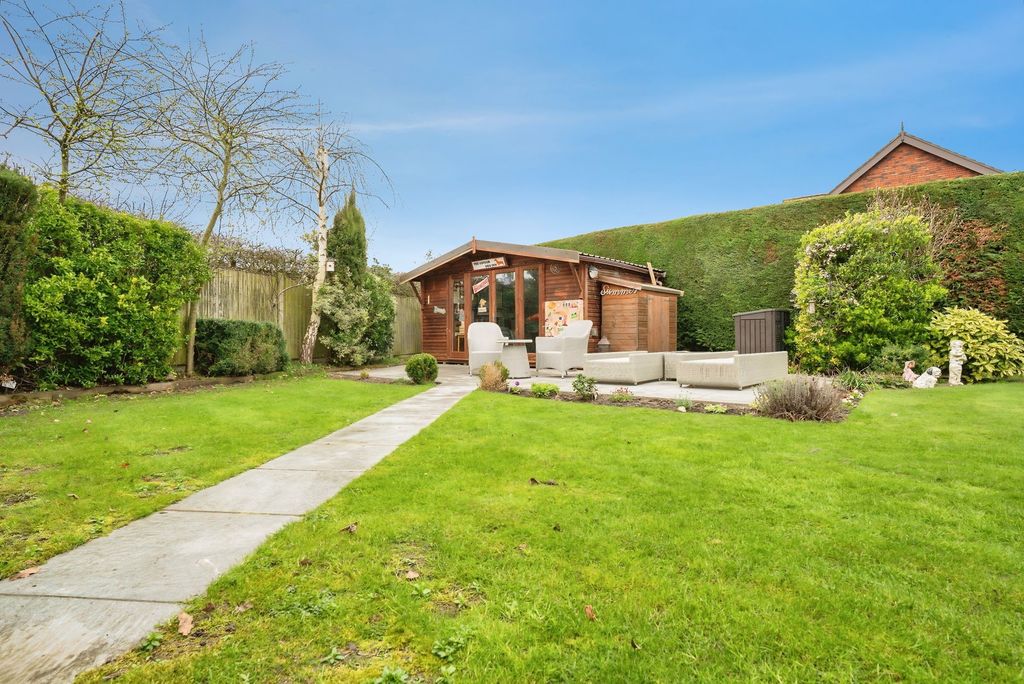 Additional image 61 of 4 bed detached house for saleHough Green Road, Widnes WA8